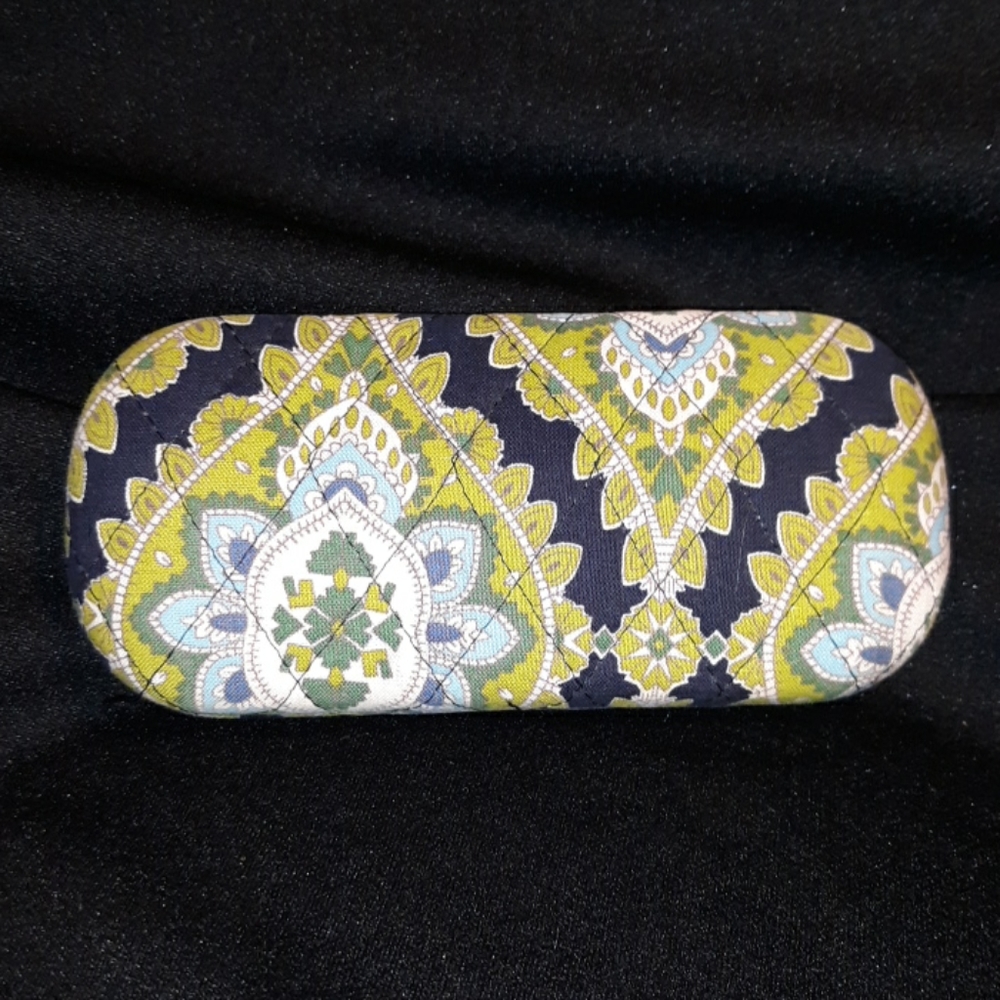 VERA BRADLEY EYEWEAR CASE - Picture 2 of 4